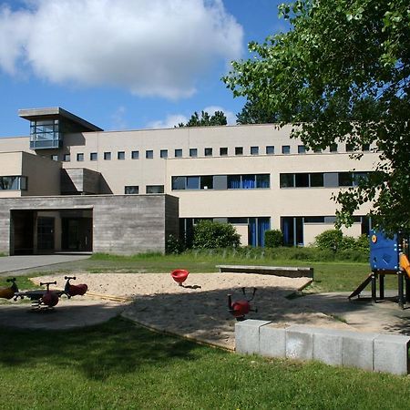 Jeugdherberg De Peerdevisser Oostduinkerke Exterior photo